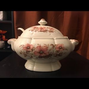 Vtg. Dream Rose 3Qt. Soup Tureen